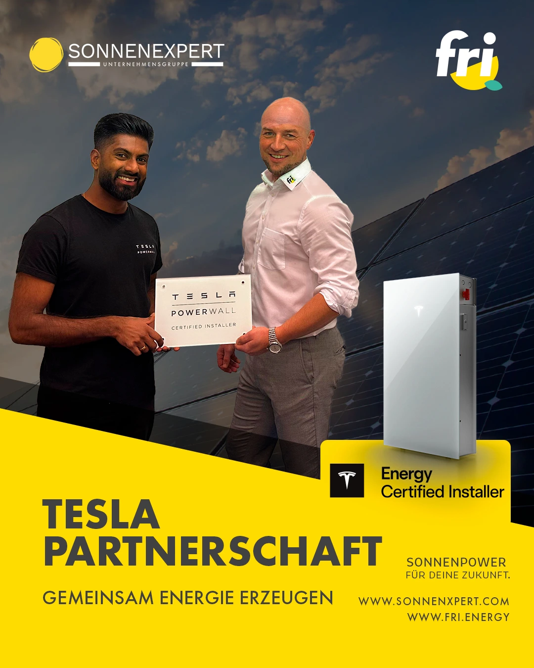 Übergabe des Zertifikats für die Tesla Partnerschaft mit fri Energy - Philipp Schäfer (r.) von Roney Rolf Rod Cameron, Account Manager DACH für Energy Products Tesla